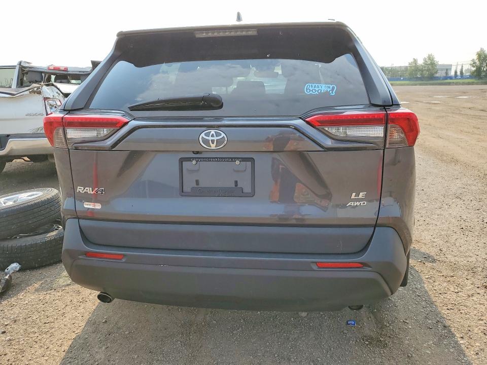 Photo 6 from auction – 2019 TOYOTA RAV4 with VIN 2T3B1RFV3KW012218