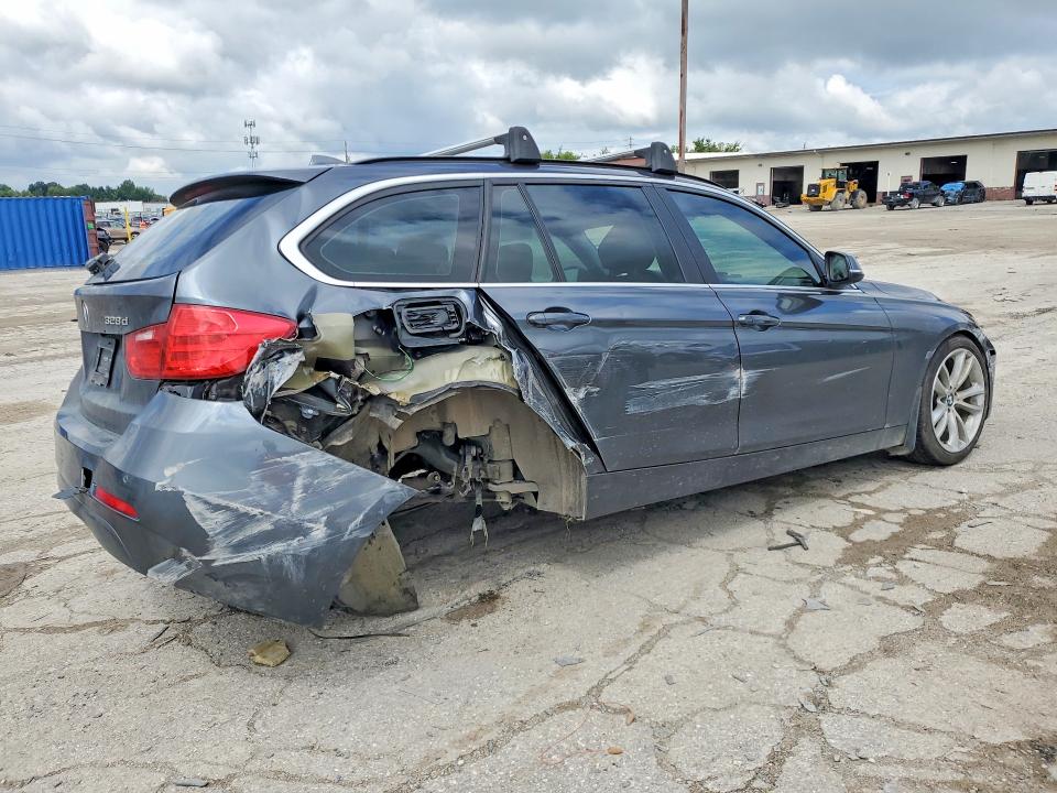 صورة رقم 3 من المزاد - 2015 BMW 328 مع VIN WBA3K5C54FK300579
