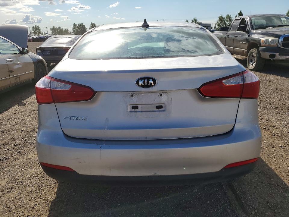 Photo 6 from auction – 2016 KIA FORTE with VIN KNAFX4A60G5487887