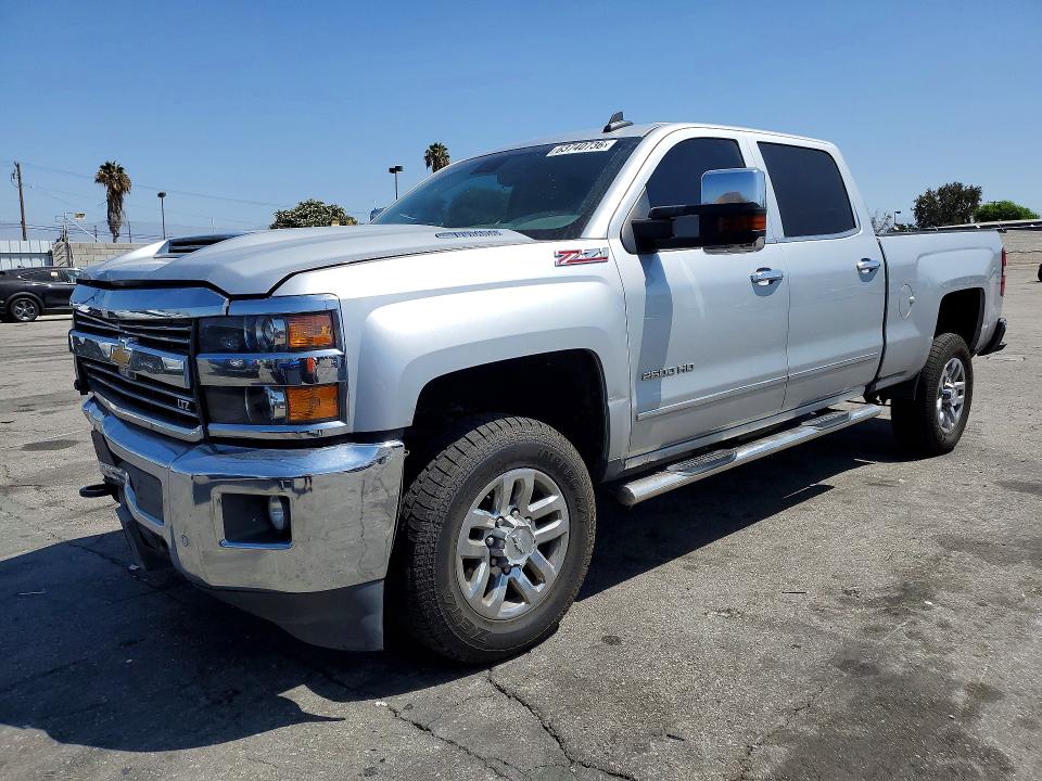 CHEVROLET SILVERADO 2019 with VIN 1GC1KTEY1KF158295 - Photo from auction
