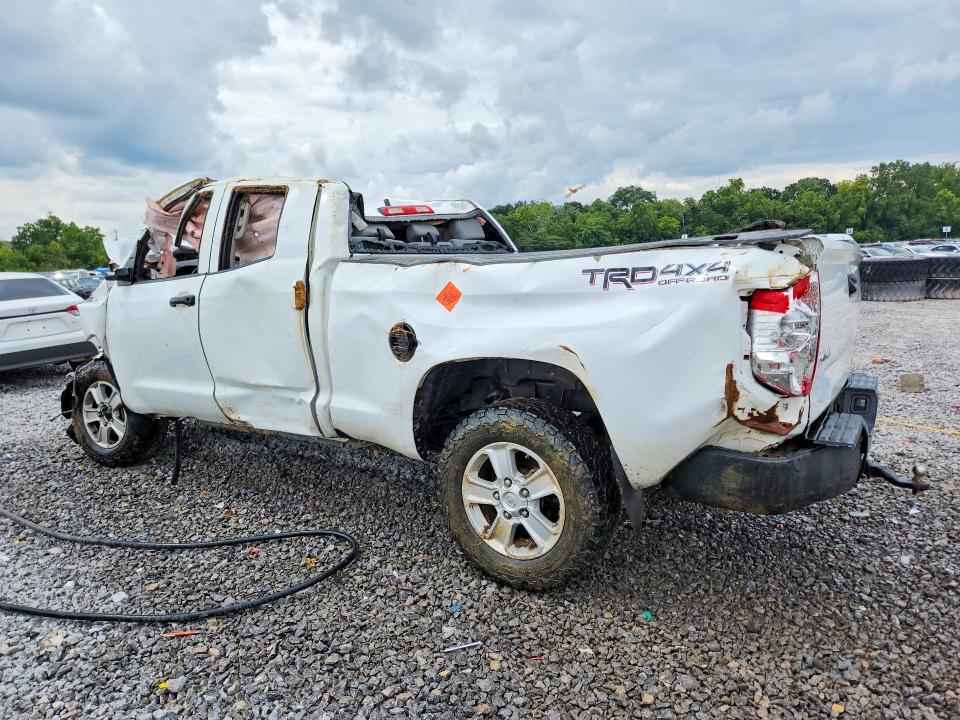 Photo 2 from auction – 2015 TOYOTA TUNDRA with VIN 5TFUW5F12FX447989