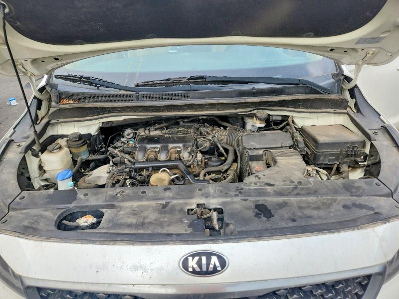 Photo 11 from auction – 2015 KIA SEDONA with VIN KNDMC5C19F6045146