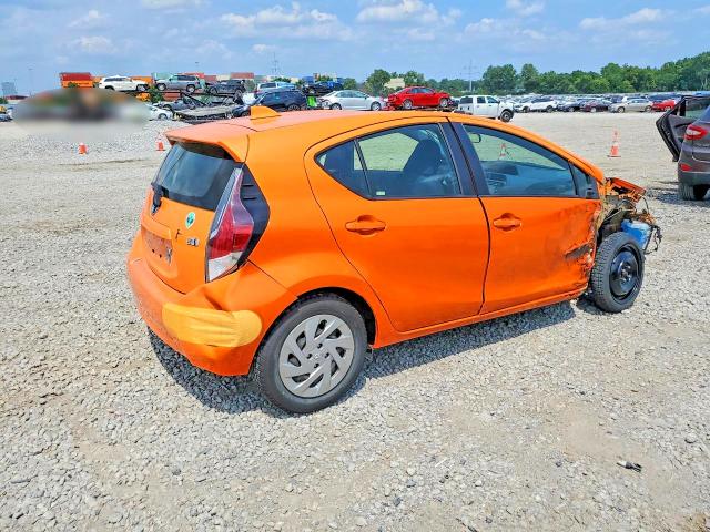 Photo 3 from auction – 2016 TOYOTA PRIUS C with VIN JTDKDTB3XG1130927
