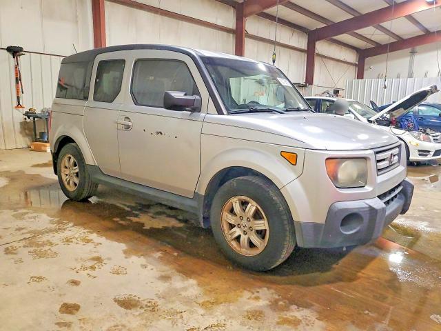 Photo 4 from auction – 2008 HONDA ELEMENT with VIN 5J6YH18758L002303