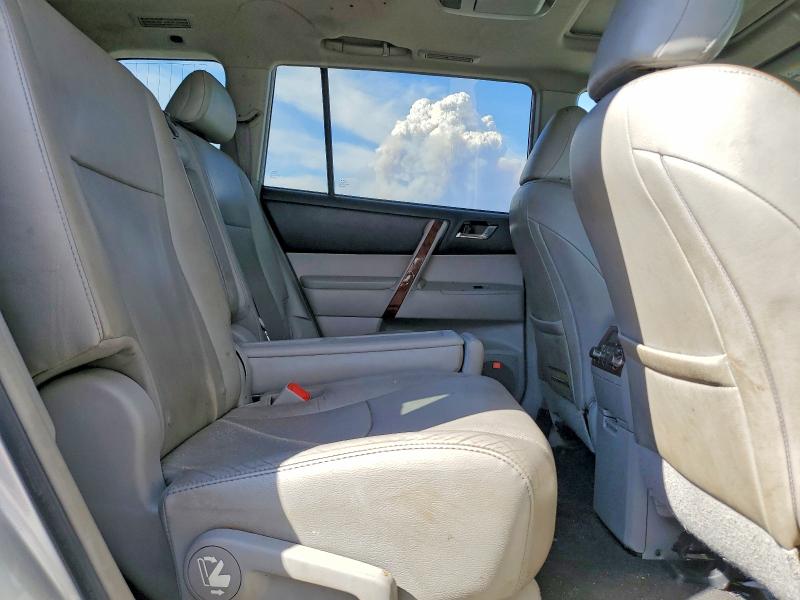 Photo 11 from auction – 2013 TOYOTA HIGHLANDER with VIN 5TDDK3EH3DS181349