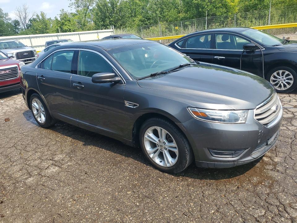 Photo 4 from auction – 2015 FORD TAURUS with VIN 1FAHP2E84FG208879