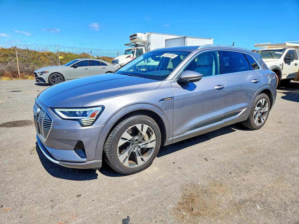 Фото 1 с аукциона – 2022 AUDI E-TRON с VIN WA1AAAGE6NB019330