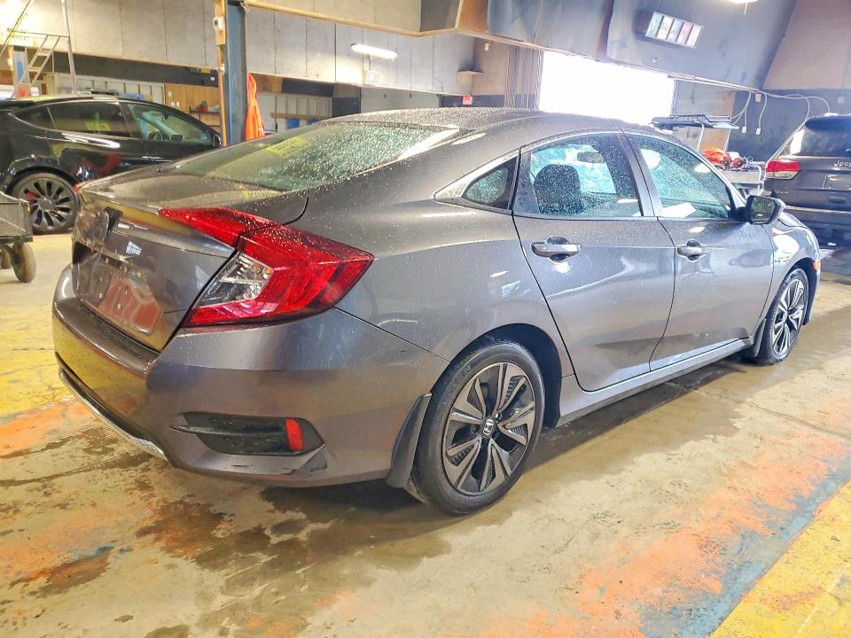 Photo 3 from auction – 2019 HONDA CIVIC with VIN 2HGFC2F66KH562767