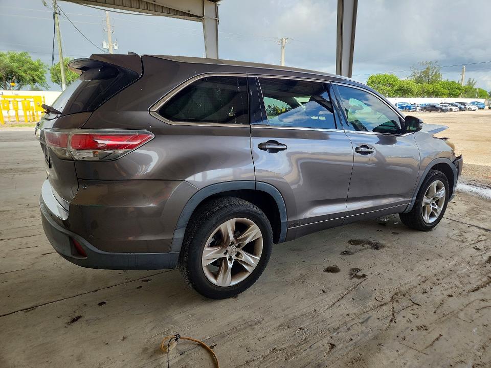 Photo 3 from auction – 2014 TOYOTA HIGHLANDER with VIN 5TDYKRFH0ES036760