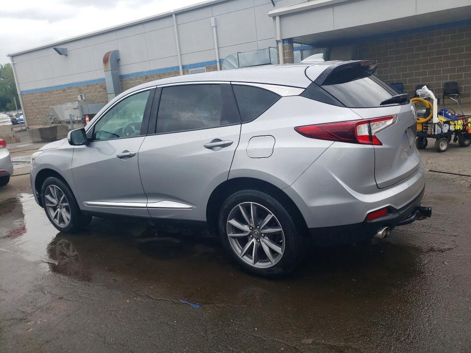Photo 2 from auction – 2019 ACURA RDX with VIN 5J8TC2H50KL027203