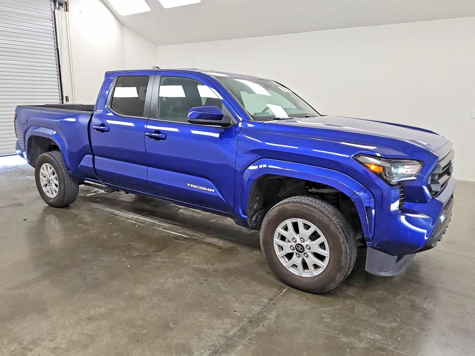Photo 4 from auction – 2025 TOYOTA TACOMA with VIN 3TMLB5JN9SM104825
