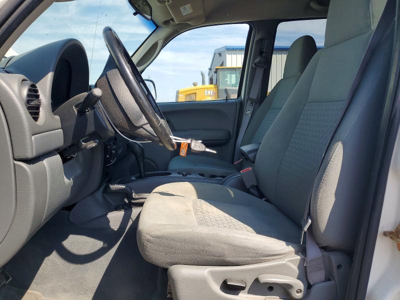 Photo 7 from auction – 2006 JEEP LIBERTY with VIN 1J4GL48K86W275618