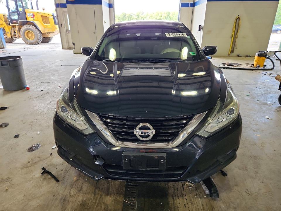 Photo 5 from auction – 2017 NISSAN ALTIMA with VIN 1N4AL3AP3HC212450