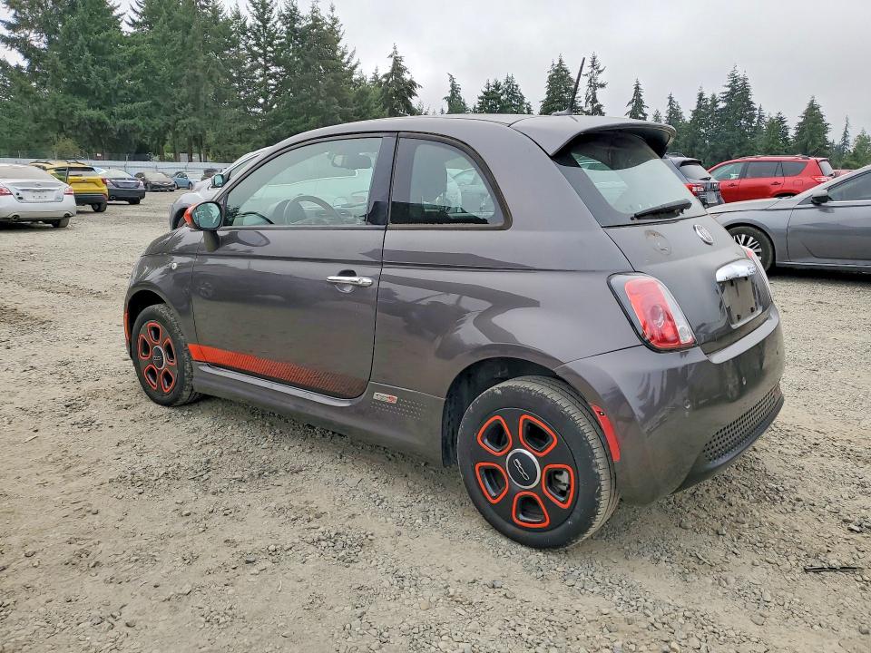 Photo 2 from auction – 2015 FIAT 500 with VIN 3C3CFFGE8FT585717