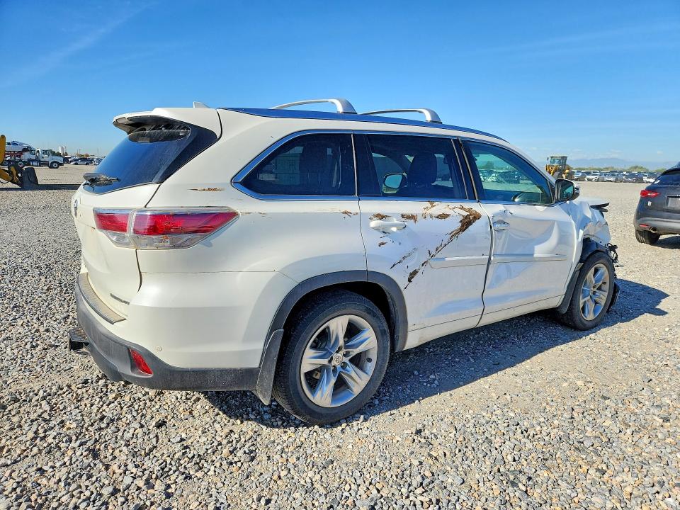 Photo 3 from auction – 2015 TOYOTA HIGHLANDER with VIN 5TDDKRFH5FS100789