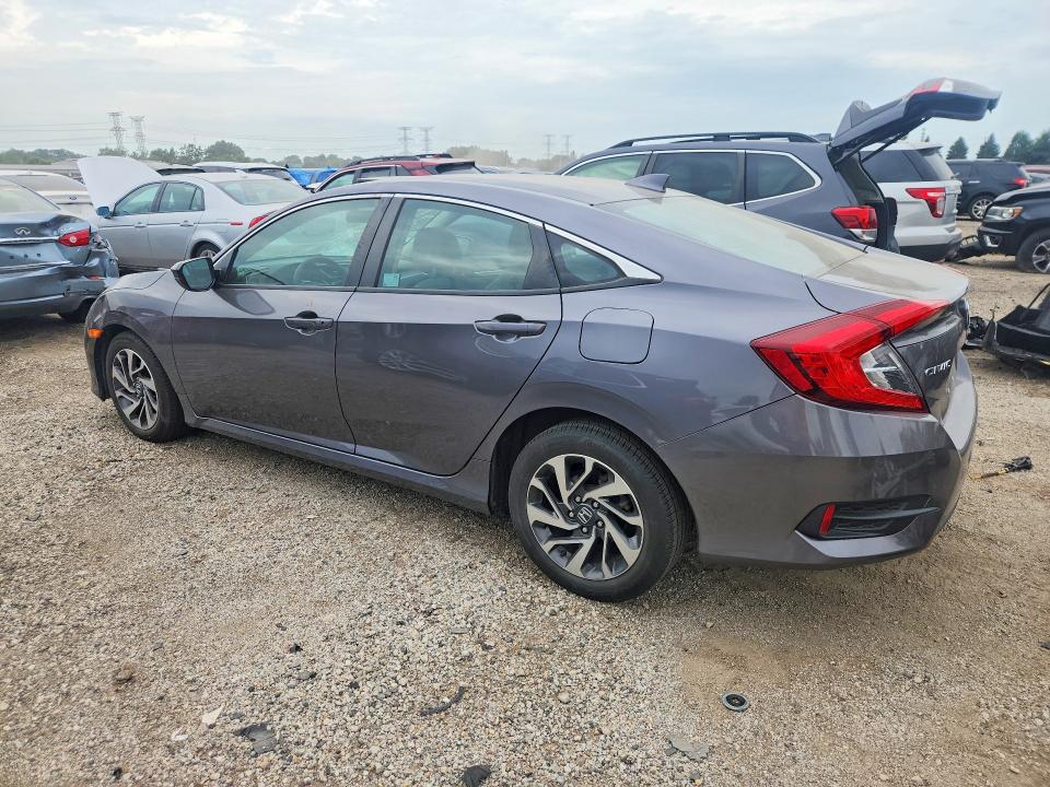 Photo 2 from auction – 2018 HONDA CIVIC with VIN 19XFC2F75JE037572