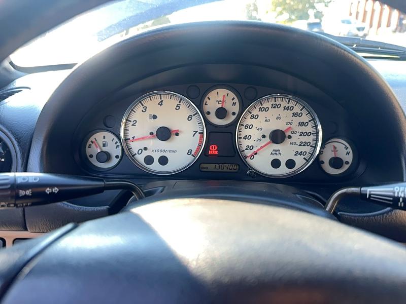 Photo 8 from auction – 2001 MAZDA MX-5 MIATA with VIN JM1NB353810209184