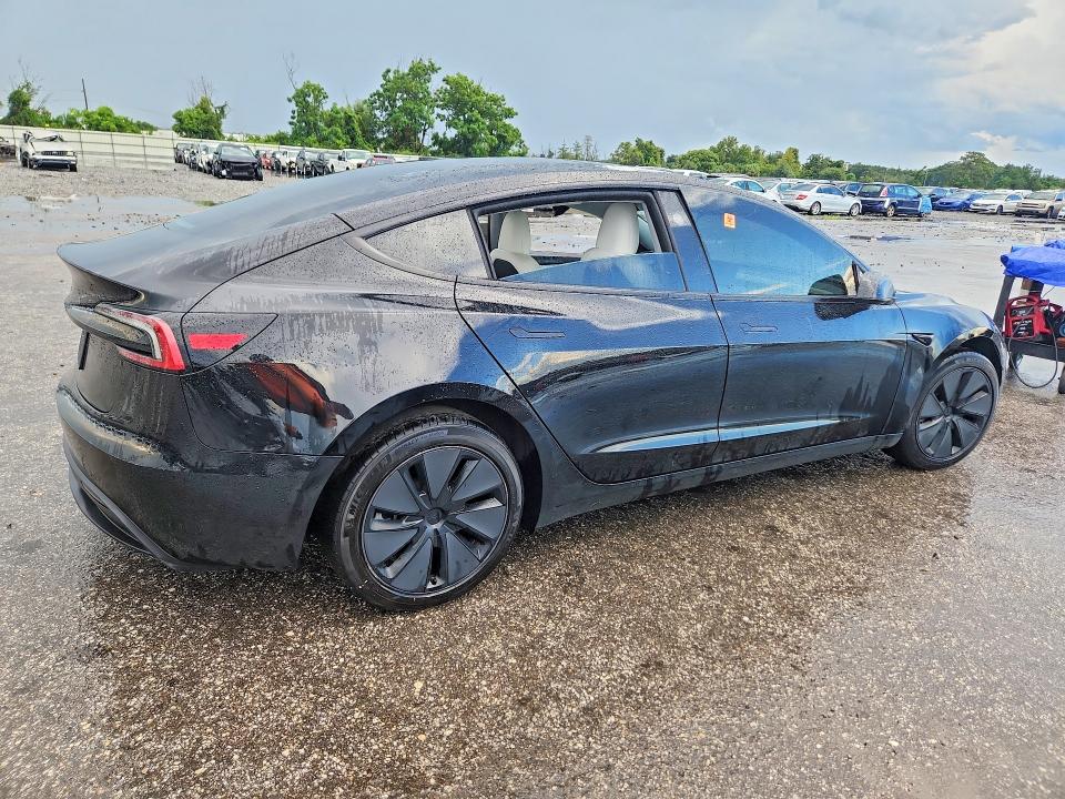 صورة رقم 3 من المزاد - 2025 TESLA MODEL 3 مع VIN 5YJ3E1EA3SF977868