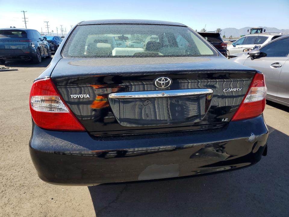 Photo 6 from auction – 2002 TOYOTA CAMRY with VIN JTDBE32K320056835