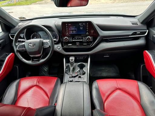 Photo 5 from auction – 2022 TOYOTA HIGHLANDER with VIN 5TDLZRBH1NS216003