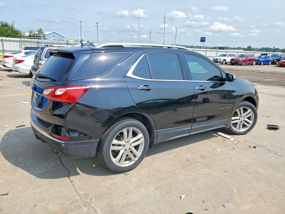 Photo 3 from auction – 2018 CHEVROLET EQUINOX with VIN 2GNAXWEX8J6148471