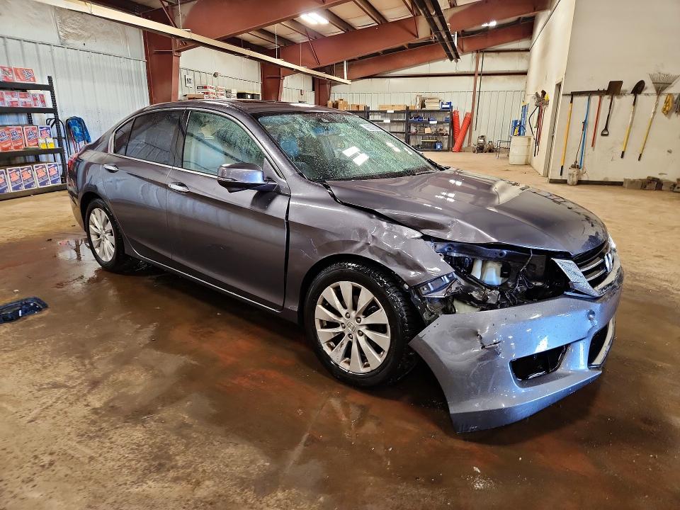 Снимка 4 от търг – 2015 HONDA ACCORD с VIN 1HGCR3F8XFA016325