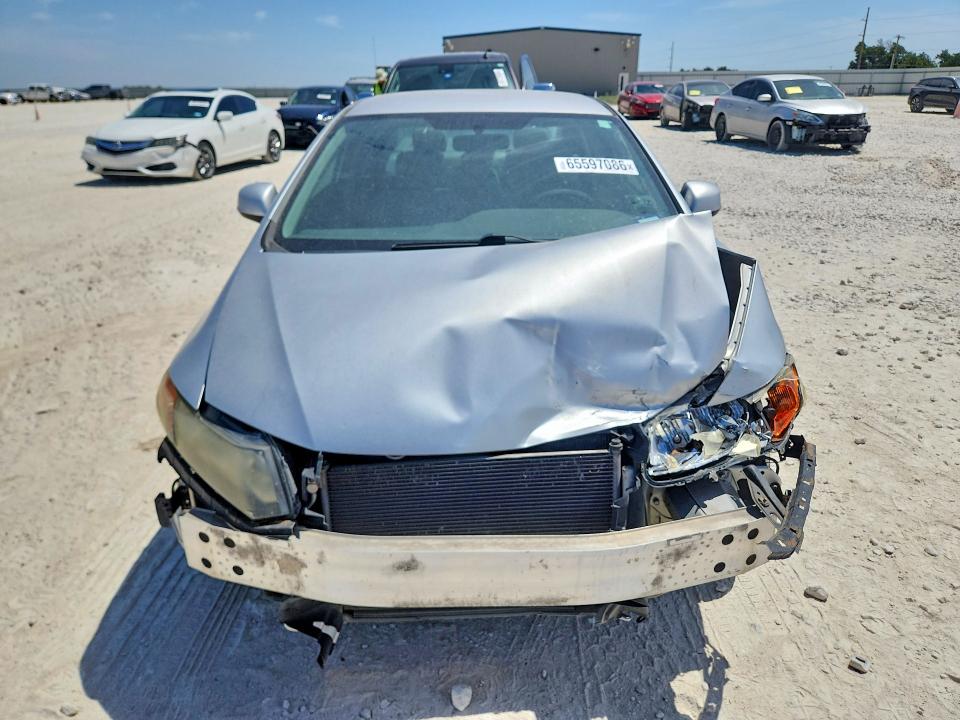 Photo 5 from auction – 2012 HONDA CIVIC with VIN 19XFB2F55CE058202