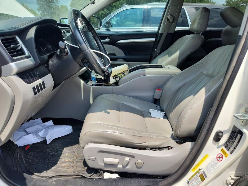 Photo 7 from auction – 2015 TOYOTA HIGHLANDER with VIN 5TDKKRFH3FS047162
