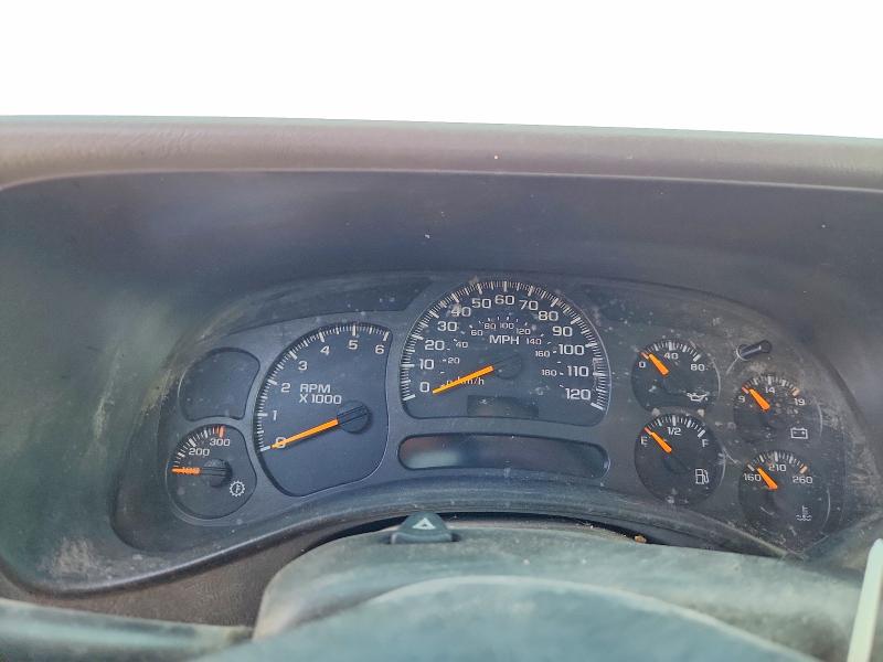 Photo 9 from auction – 2005 CHEVROLET SILVERADO with VIN 1GCHK23U15F804576
