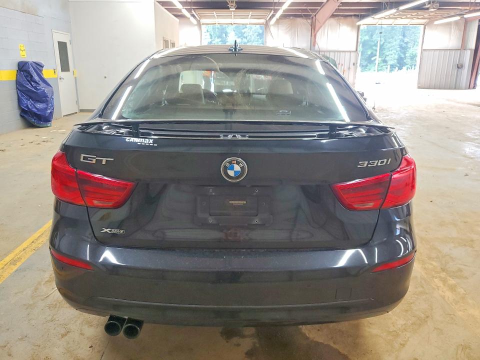Photo 6 from auction – 2017 BMW 330 with VIN WBA8Z9C59HG453070