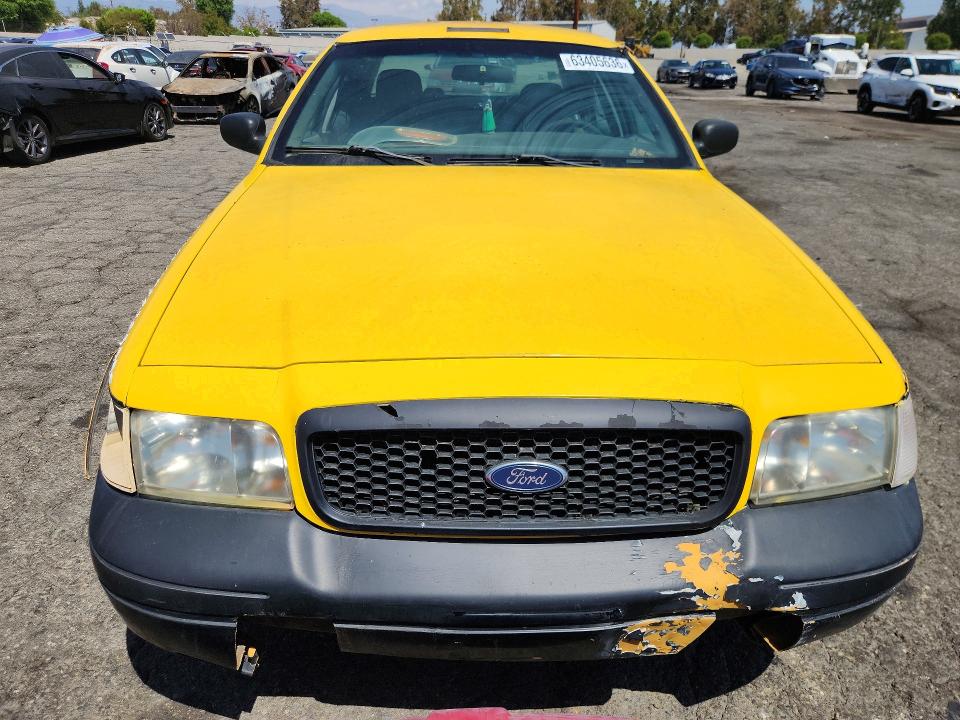 Photo 5 from auction – 2005 FORD CROWN VICTORIA with VIN 2FAHP71W95X140203