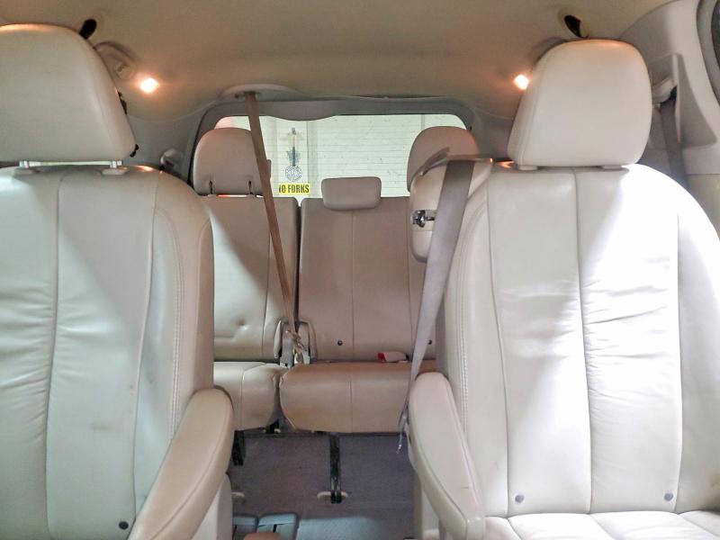 Photo 10 from auction – 2011 TOYOTA SIENNA with VIN 5TDYK3DC0BS047824