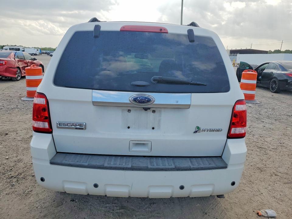 Photo 6 from auction – 2011 FORD ESCAPE with VIN 1FMCU4K36BKA98082