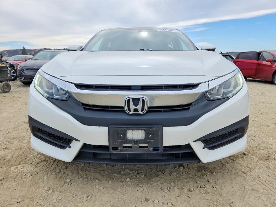 Photo 5 from auction – 2018 HONDA CIVIC with VIN 2HGFC2F74JH501215