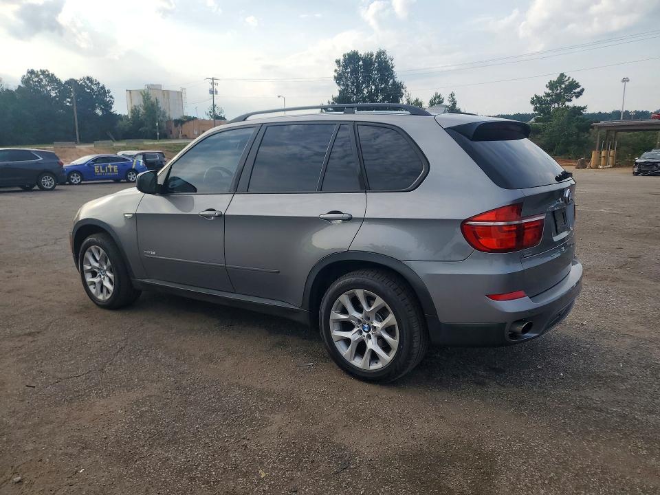 Photo 2 from auction – 2013 BMW X5 with VIN 5UXZV4C59D0B05408