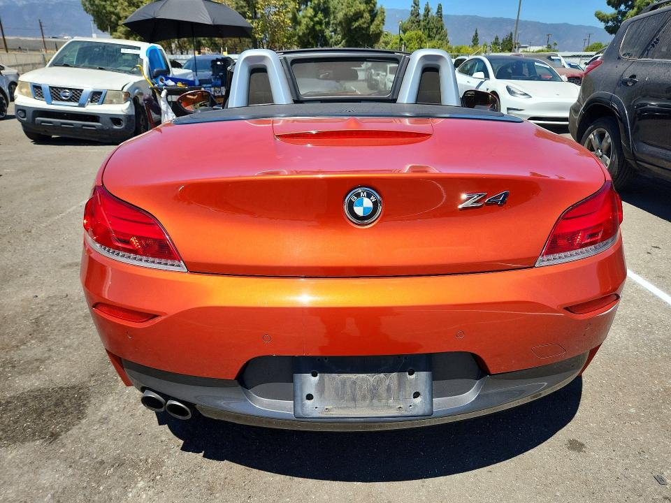 Photo 6 from auction – 2014 BMW Z4 with VIN WBALL5C51EJ105444