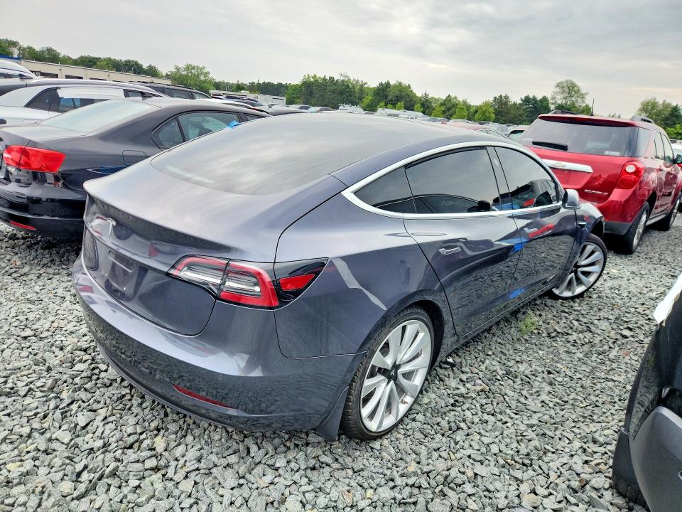 Photo 3 from auction – 2018 TESLA MODEL 3 with VIN 5YJ3E1EA5JF153286