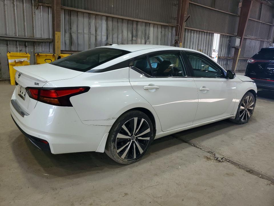 Photo 3 from auction – 2021 NISSAN ALTIMA with VIN 1N4BL4CVXMN419406