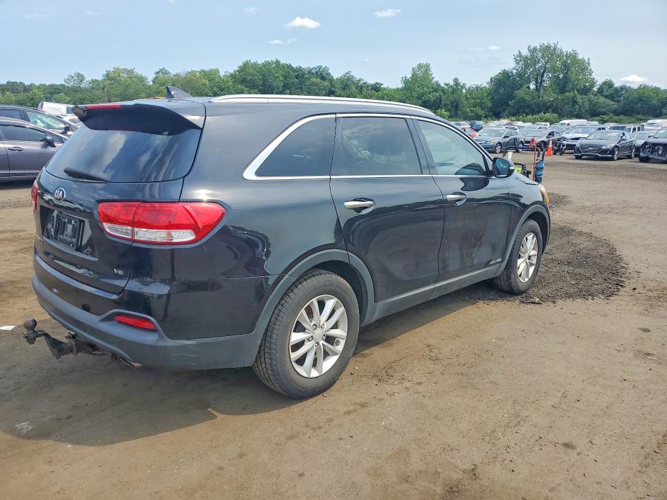 Photo 3 from auction – 2016 KIA SORENTO with VIN 5XYPGDA55GG086292