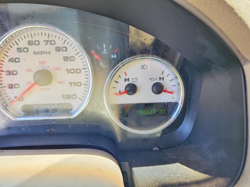Photo 9 from auction – 2004 FORD F150 with VIN 1FTPW12564KD53851