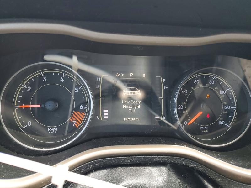 Photo 9 from auction – 2015 JEEP CHEEROKE with VIN 1C4PJLCB7FW616438