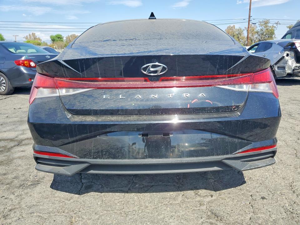 Снимка 6 от търг – 2022 HYUNDAI ELANTRA с VIN 5NPLS4AG0NH079657