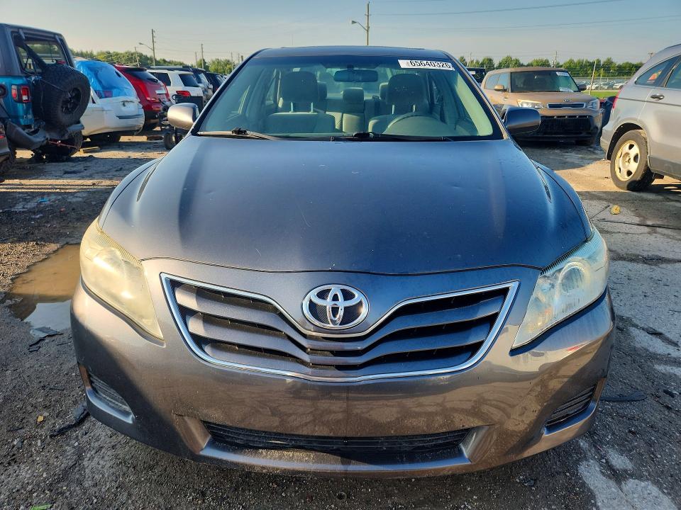 Photo 5 from auction – 2010 TOYOTA CAMRY with VIN 4T4BF3EK6AR063098