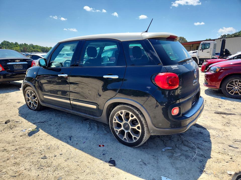 Foto 2 de la subasta – 2014 FIAT 500L con VIN ZFBCFADH2EZ008138