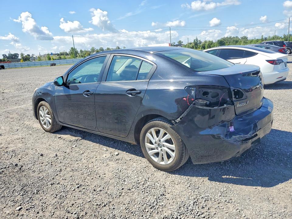 Photo 2 from auction – 2013 MAZDA 3 with VIN JM1BL1V79D1847692