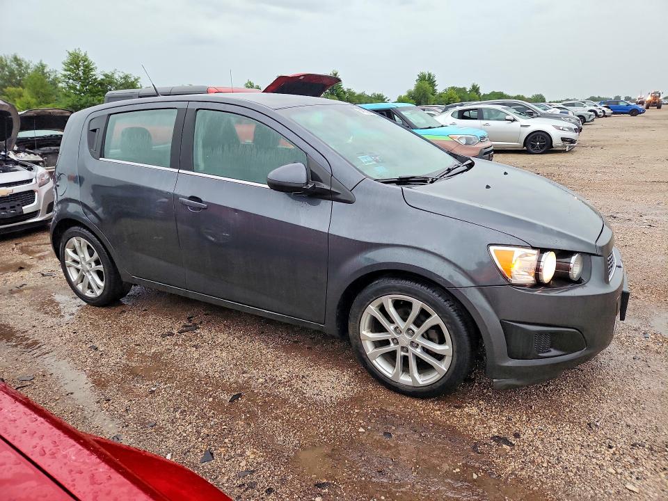 Photo 4 from auction – 2013 CHEVROLET SONIC with VIN 1G1JC6SHXD4137830