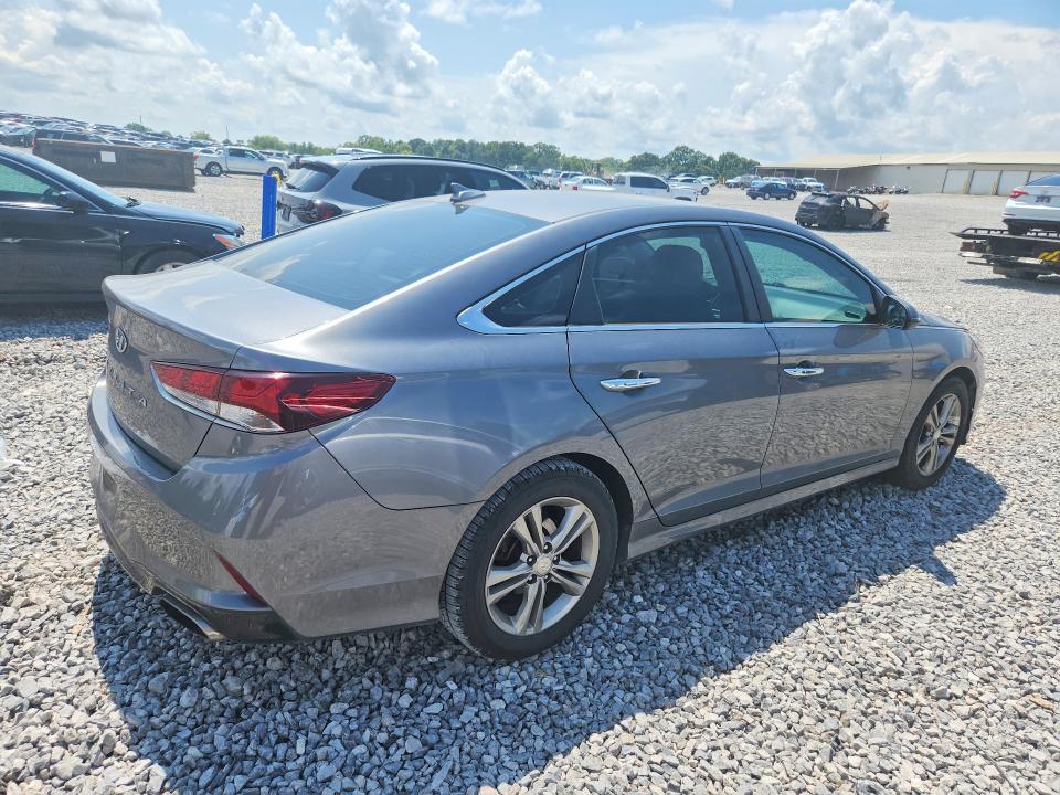 Photo 3 from auction – 2019 HYUNDAI SONATA with VIN 5NPE34AF7KH780608
