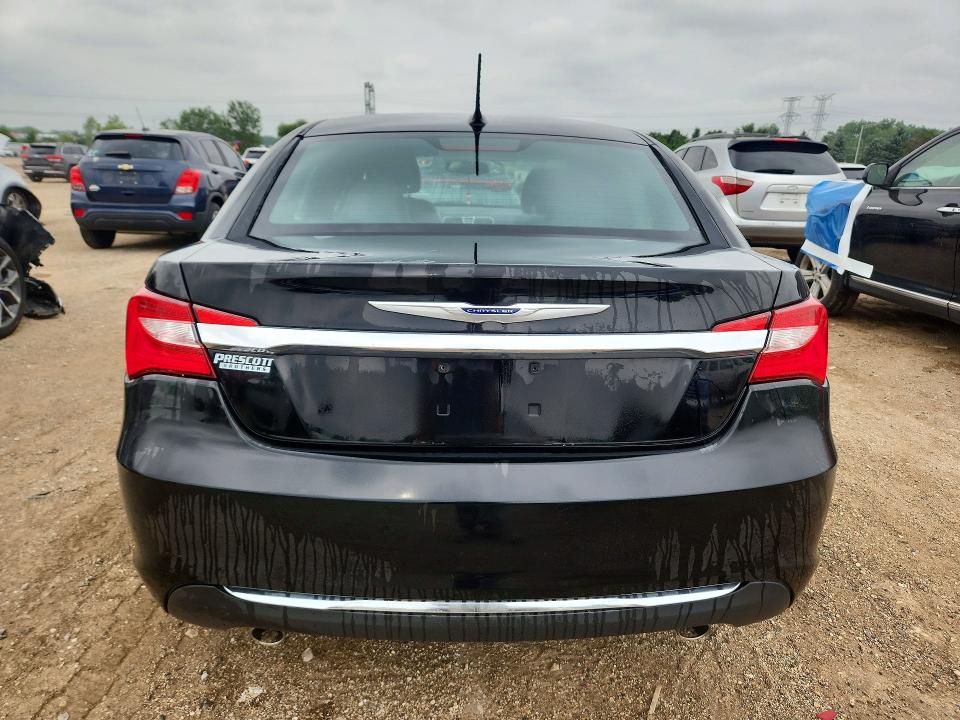 Photo 6 from auction – 2013 CHRYSLER 200 with VIN 1C3CCBCG1DN712216