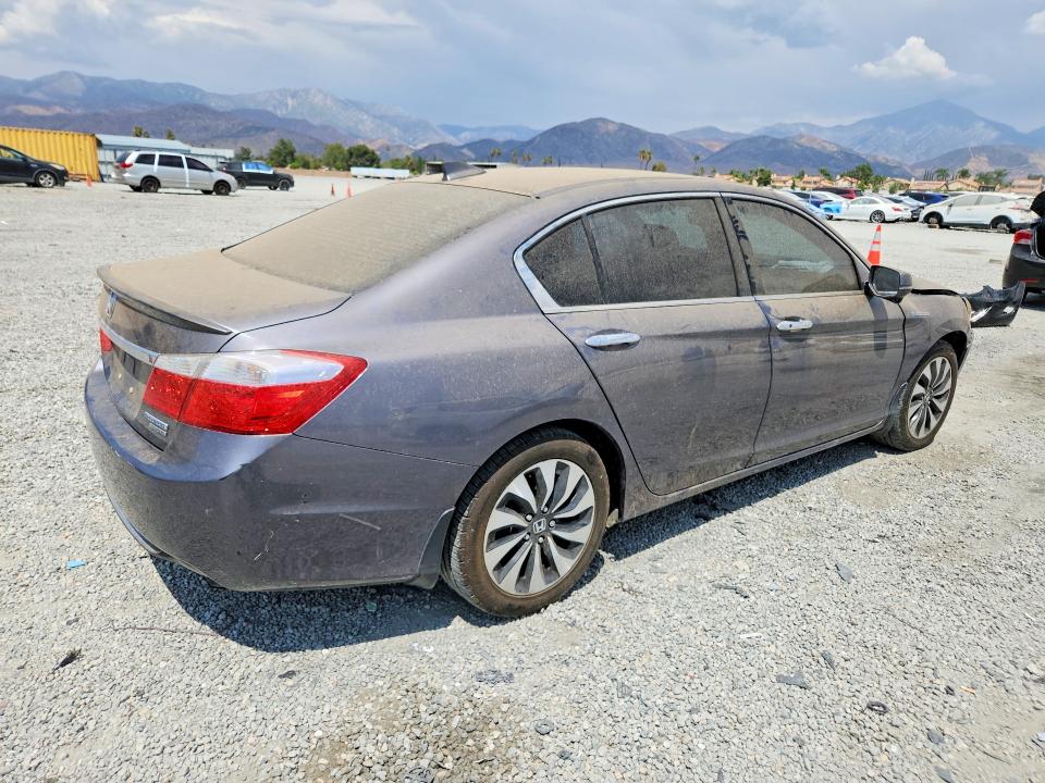 Photo 3 from auction – 2014 HONDA ACCORD with VIN 1HGCR6F76EA006902