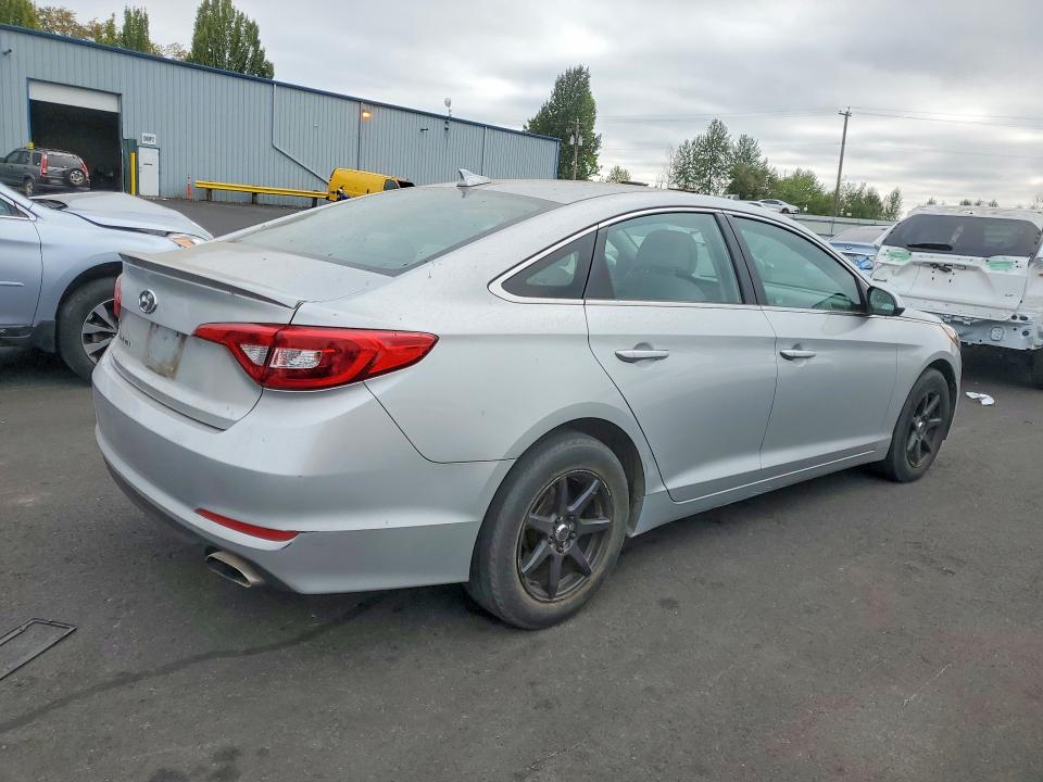 Photo 3 from auction – 2017 HYUNDAI SONATA with VIN 5NPE24AF2HH441511